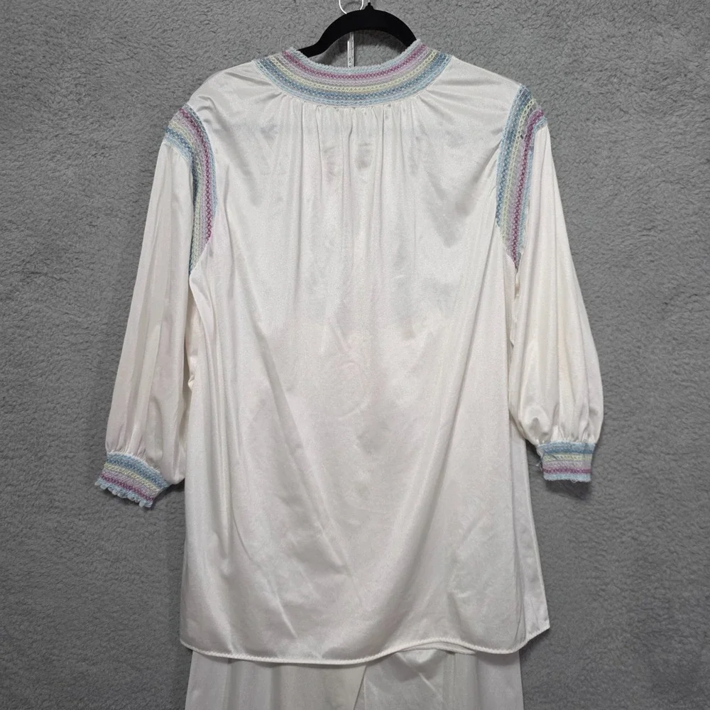 Vel Made Womens 80s White Nylon Tricot Pajama Set Smocking Granny Chic Vintage